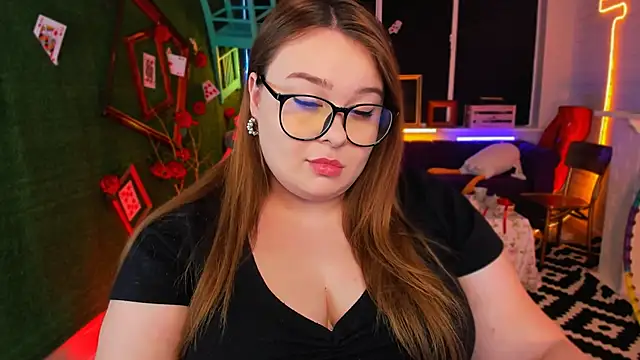 Snapshot of KimberlyMaran chatting on 02.22.25 KimberlyMaran online show from 02.22.25