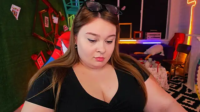 Snapshot of KimberlyMaran chatting on 02.22.25 KimberlyMaran online show from 02.22.25