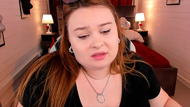 Snapshot of KimberlyMaran chatting on 03.08.25 KimberlyMaran online show from 03.08.25