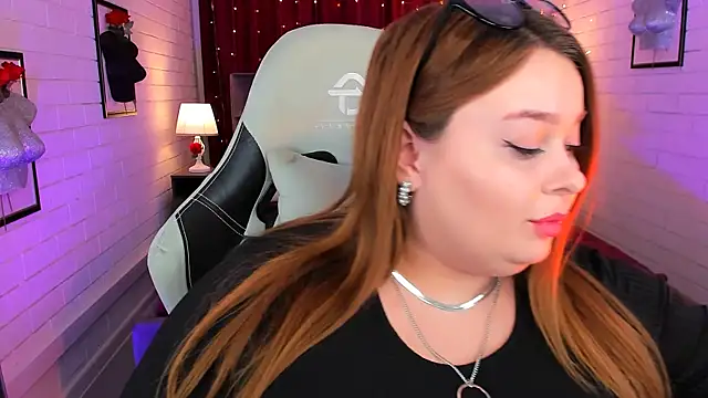 Snapshot of KimberlyMaran chatting on 03.12.25 KimberlyMaran online show from 03.12.25