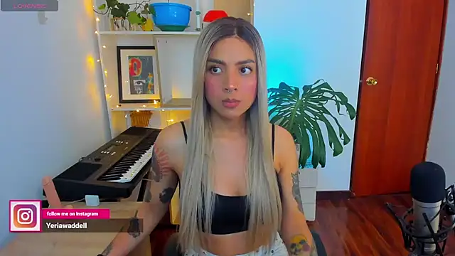 Snapshot of Yeriawaddell_ chatting on 12.30.24 Yeriawaddell online show from 12.30.24