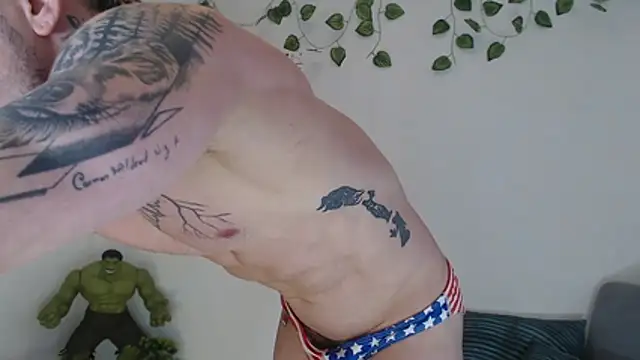 Snapshot of Angel_bran chatting on 10.25.25 Angel bran online show from 10.25.25