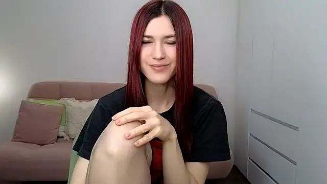 AliciaNewell online show from 10.15.25