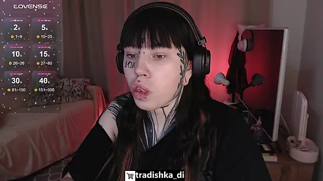 tradishka online show from 11.17.25