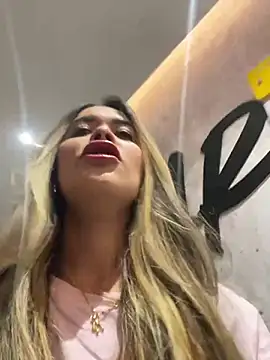 Snapshot of Emilia_Bakerr chatting on 12.10.24 Emilia Bakerr online show from 12.10.24