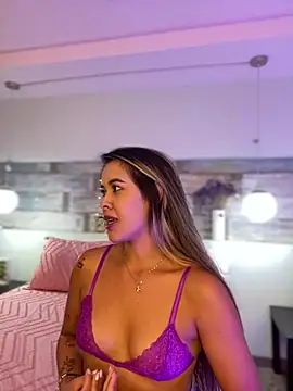 Snapshot of Emilia_Bakerr chatting on 01.27.25 Emilia Bakerr online show from 01.27.25