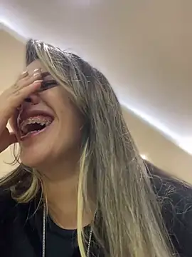 Snapshot of Emilia_Bakerr chatting on 03.20.25 Emilia Bakerr online show from 03.20.25