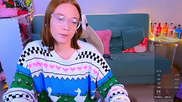 Snapshot of Karen_morris chatting on 10.23.25 Karen morris online show from 10.23.25