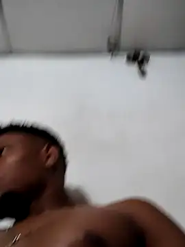 hugo3918  online show from 10.20.25