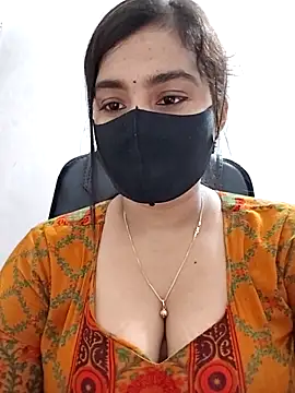 Snapshot of Ritusri_Dotta chatting on 09.30.25 Ritusri Dotta online show from 09.30.25