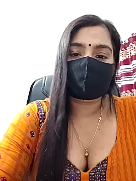 Snapshot of Ritusri_Dotta chatting on 10.11.25 Ritusri Dotta online show from 10.11.25