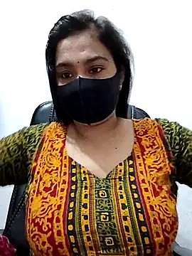 Snapshot of Ritusri_Dotta chatting on 11.15.25 Ritusri Dotta online show from 11.15.25