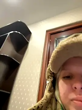 LikaCat online show from 10.15.25