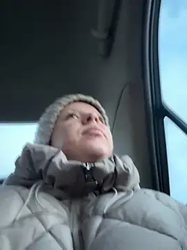 LikaCat online show from 11.13.25