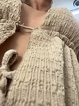 LikaCat online show from 04.01.26