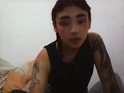 Snapshot of IrisMagiic chatting on 01.15.25 IrisMagiic online show from 01.15.25