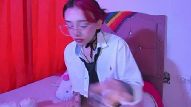 Snapshot of IrisMagiic chatting on 11.10.25 IrisMagiic online show from 11.10.25