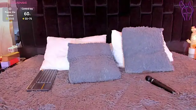 NikkySmiith online show from 01.30.25