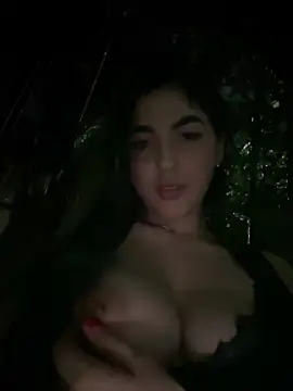 MarianaBenz online show from 01.10.25