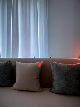 Snapshot of MarianaBenz chatting on 10.07.25 MarianaBenz online show from 10.07.25