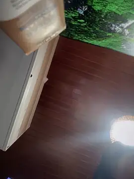 Snapshot of MarianaBenz chatting on 10.17.25 MarianaBenz online show from 10.17.25