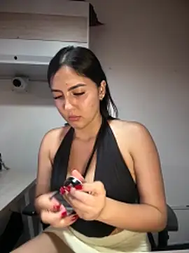 Snapshot of MarianaBenz chatting on 04.03.26 MarianaBenz online show from 04.03.26