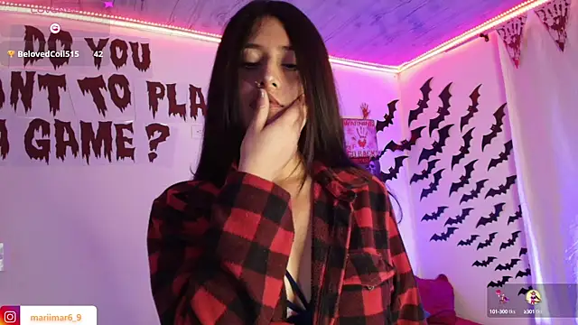 Snapshot of mari_mar69 chatting on 10.06.25 mari mar69 online show from 10.06.25