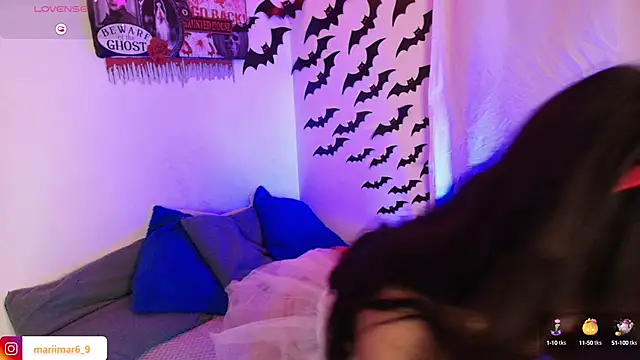 Snapshot of mari_mar69 chatting on 10.11.25 mari mar69 online show from 10.11.25