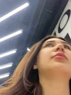 Snapshot of QuitieLia chatting on 12.15.24 QuitieLia online show from 12.15.24