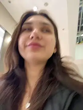 Snapshot of QuitieLia chatting on 12.23.24 QuitieLia online show from 12.23.24