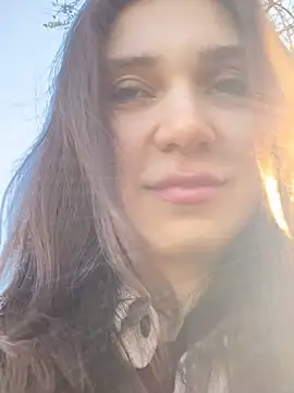 Snapshot of QuitieLia chatting on 01.10.25 QuitieLia online show from 01.10.25