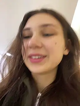 Snapshot of QuitieLia chatting on 01.13.25 QuitieLia online show from 01.13.25