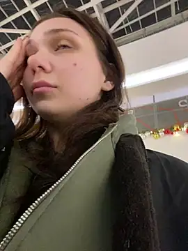 Snapshot of QuitieLia chatting on 01.14.25 QuitieLia online show from 01.14.25