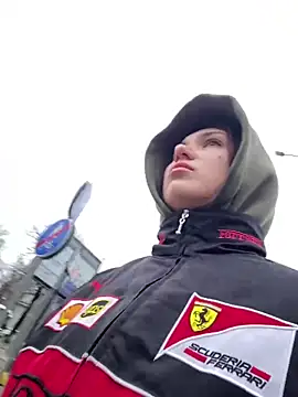 Snapshot of QuitieLia chatting on 01.19.25 QuitieLia online show from 01.19.25