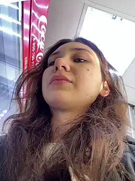 Snapshot of QuitieLia chatting on 01.21.25 QuitieLia online show from 01.21.25