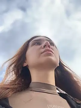 Snapshot of QuitieLia chatting on 09.19.25 QuitieLia online show from 09.19.25