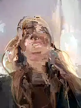 Snapshot of QuitieLia chatting on 09.26.25 QuitieLia online show from 09.26.25