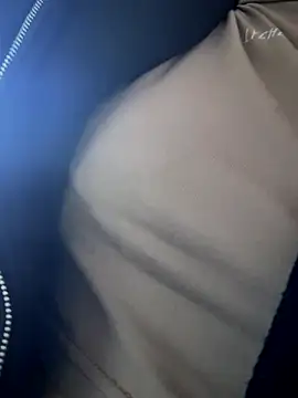 Snapshot of QuitieLia chatting on 09.27.25 QuitieLia online show from 09.27.25