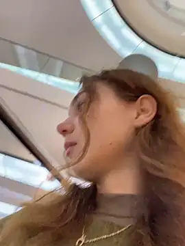 Snapshot of QuitieLia chatting on 10.30.25 QuitieLia online show from 10.30.25