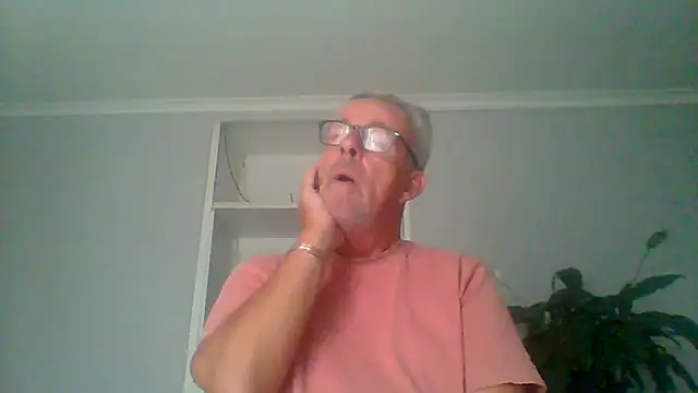 tuggy59 online show from 09.15.25