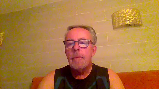 Snapshot of tuggy59 chatting on 06.16.26 tuggy59 online show from 06.16.26