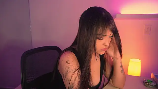 Gloomydoll online show from 02.04.26