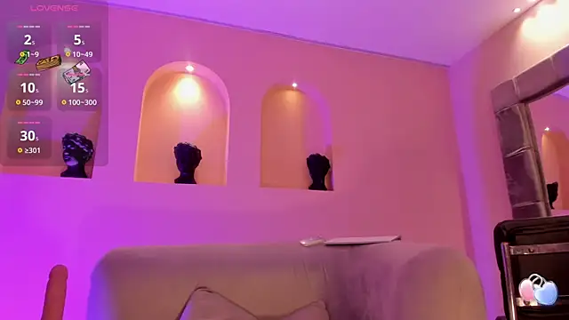 LindseyMoss online show from 12.18.24