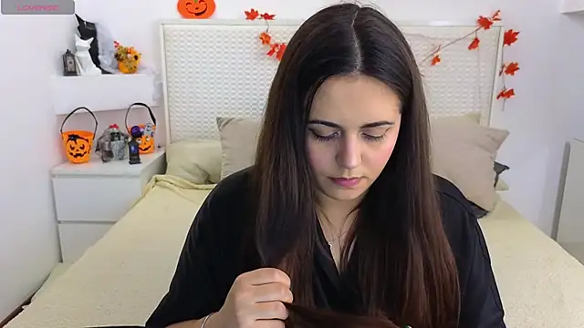 Eva Rogers  online show from 10.31.25