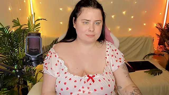 Akemi BBW online show from 12.30.24