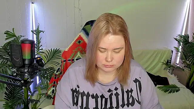 Akemi BBW online show from 02.10.25