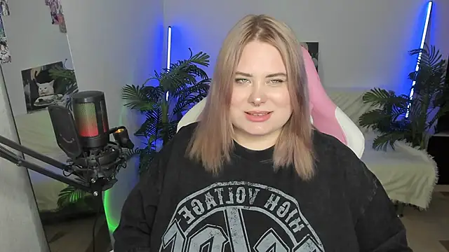 Akemi BBW online show from 03.06.25