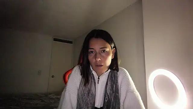 Snapshot of zoe_jeane_beker chatting on 12.21.24 zoe jeane beker online show from 12.21.24