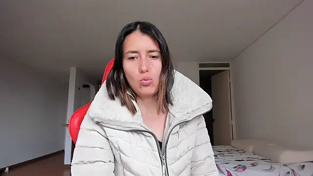 Snapshot of zoe_jeane_beker chatting on 12.29.24 zoe jeane beker online show from 12.29.24