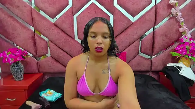 Snapshot of AnalNaugthy chatting on 09.24.25 AnalNaugthy online show from 09.24.25